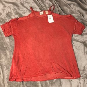 Daytrip Cold Shoulders Tee